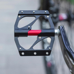 Bicycle Pedals Aluminum Alloy Non-slip High Speed Bearing Hollow-carved Dustproof