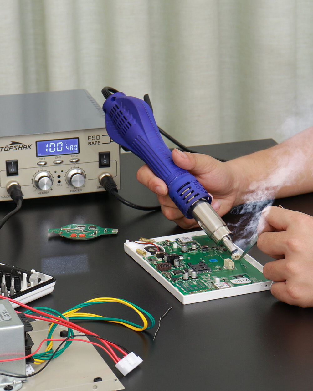 680W 2 In1 Rework Hot Air LCD Digital Display Soldering Station Independent Switch 3 Preset Memory Buttons
