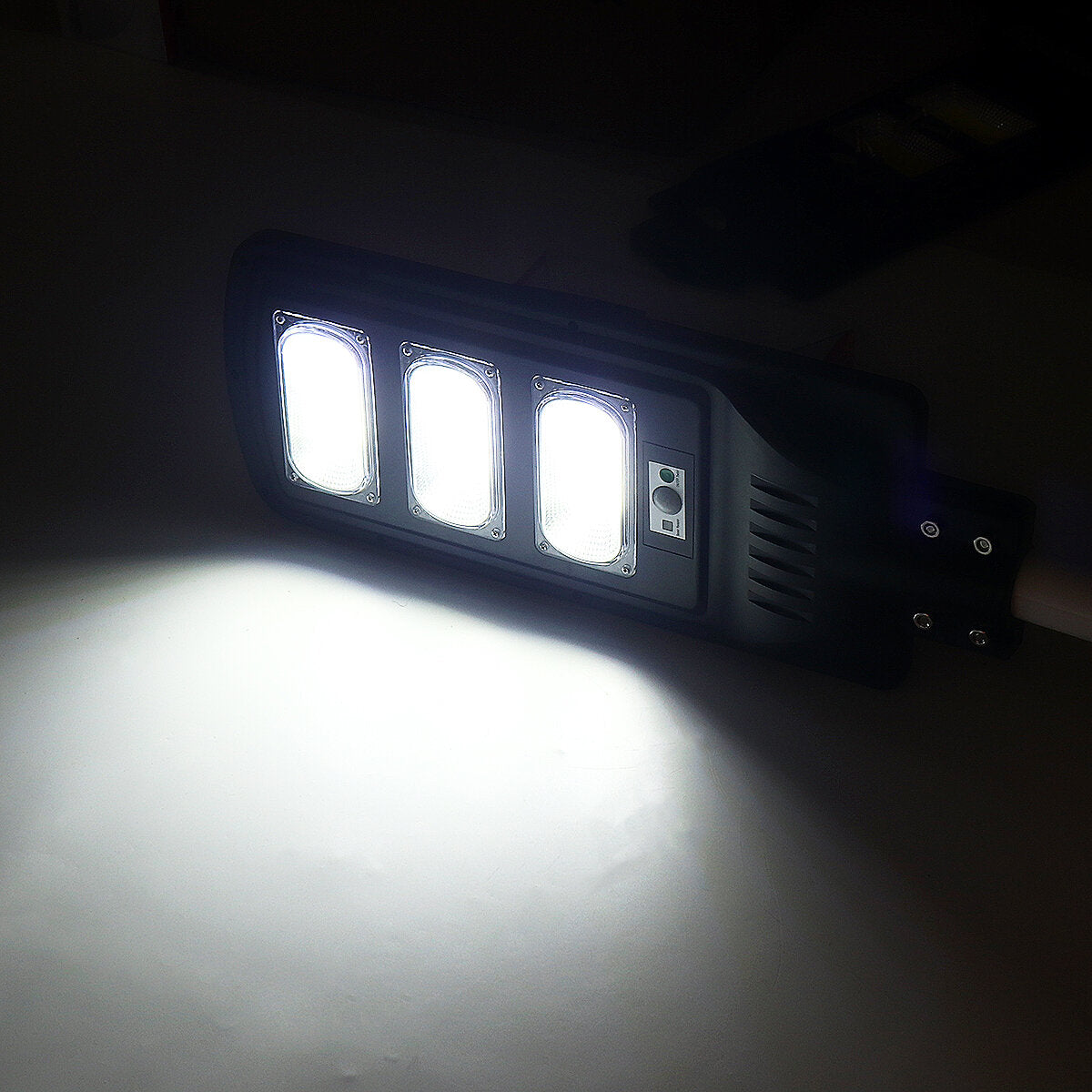 200/400/600W Solar Motion Sensor Outdoor  Wall Street Light Garden Lamp + Remote