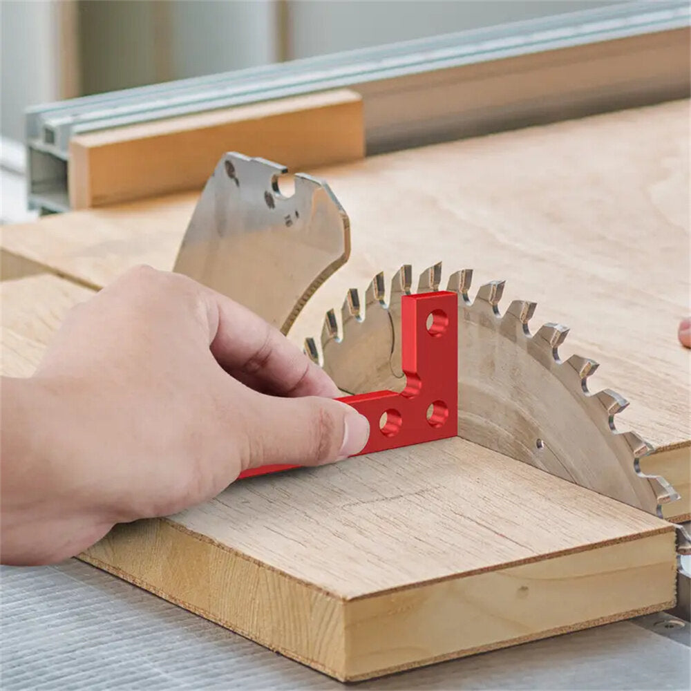 Small Square Center Finder Tool - Durable Aluminum Alloy, 90-Degree Marking, Compact, Metric/Imperial, 50x100mm