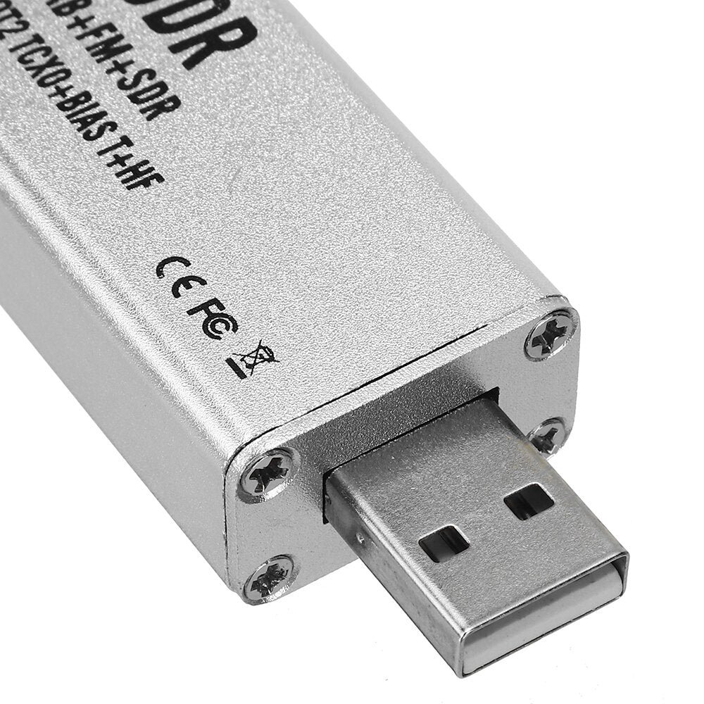 0.1MHz-1.7GHz SDR 0.5 PPM TCXO Compensated High Stability Full Band Software Receiver Aviation Band ADSB RTL2832U + R820T2 with Antenna
