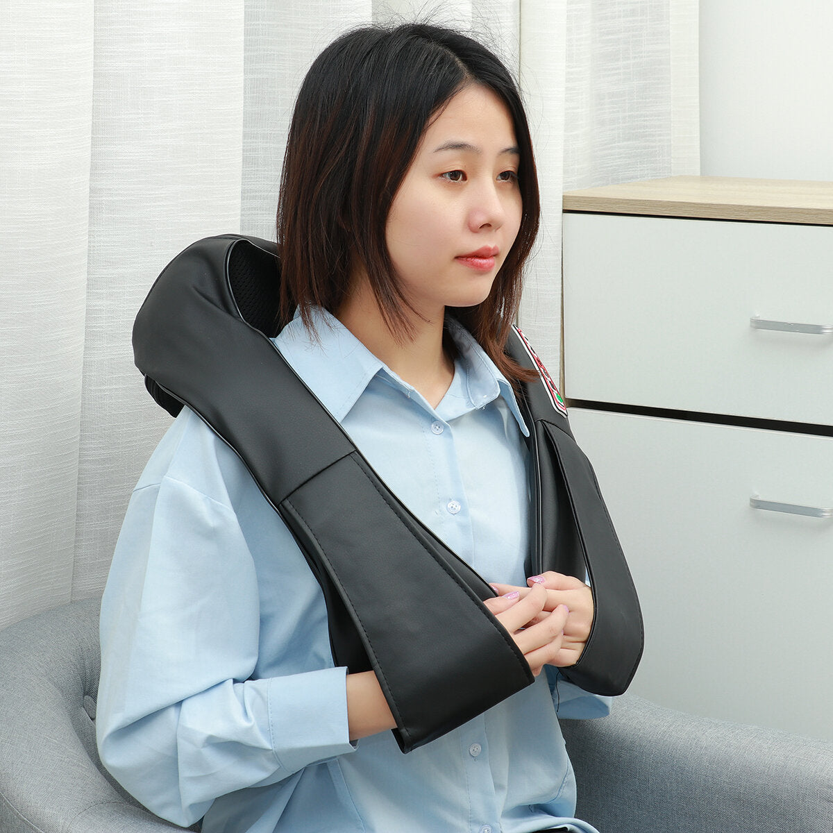 8 Heads Electrical Knock Back Neck Shoulder Massager Body Infrared 3D Knocking Massager