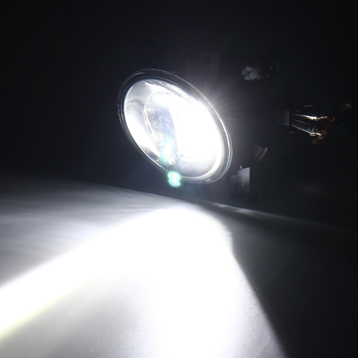 Right Side LED Fog Light Headlamp For Infiniti Q50 14-18 QX80 15-15 Q70/Q70L/Q70 15-17
