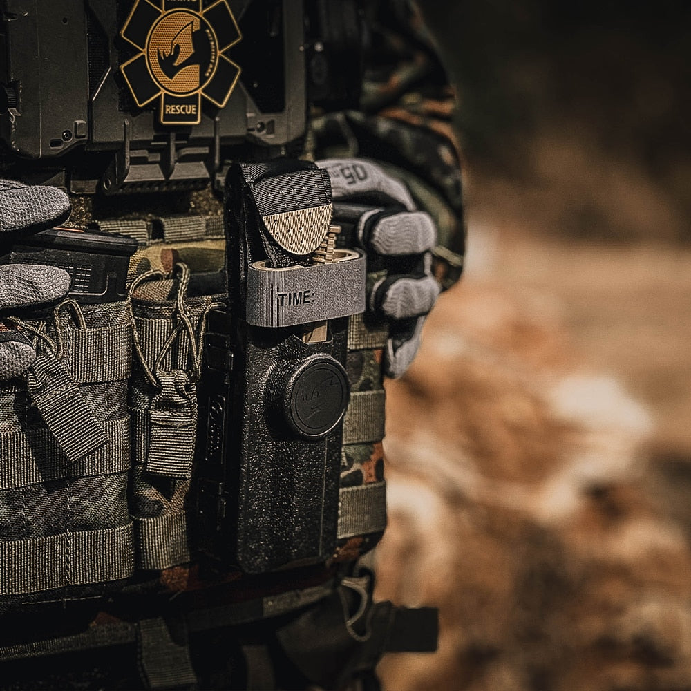 Tactical Rescue Tourniquet Rapid Hemostatic Control Equipment Single-Handed Application for Outdoor Hiking Emergency