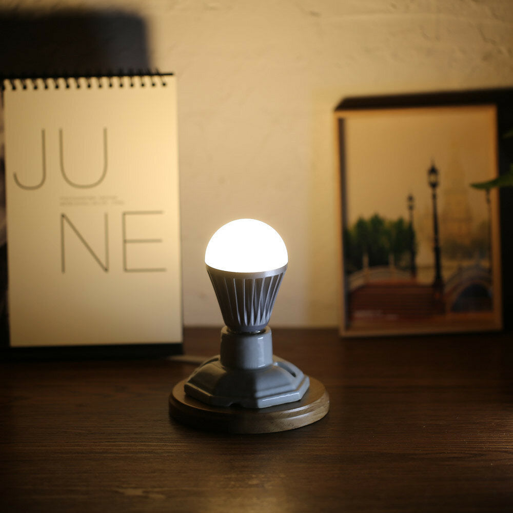 E27 9W Warm White/Pure White Non-dimmable LED Globe Light Bulb AC100-240V