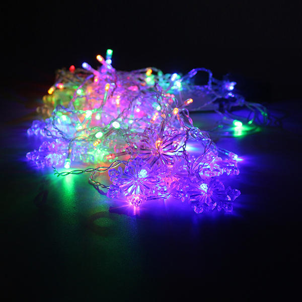 3.5M 96LEDs  8Modes Snowflake Fairy String Light for Christmas Party Patio AC220V