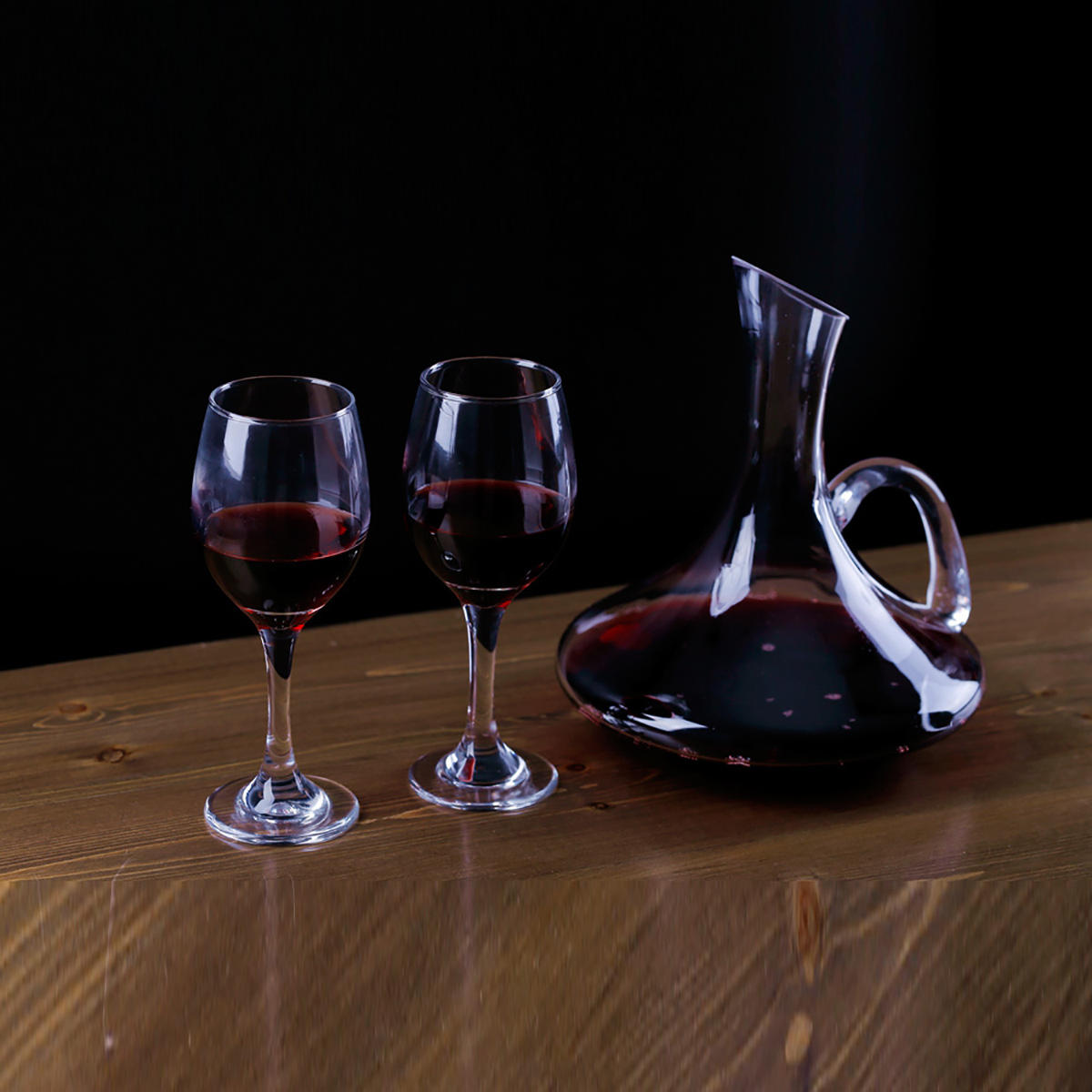 1700ML Crystal Glass Decanter and 4 Cups Elegant Pourer Carafe Lead-Free Gift Table Aerator Carafe