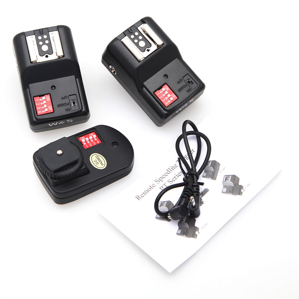 Wireless Flash Trigger Transmitter Set with 2 Receivers for Camera 16 Channels