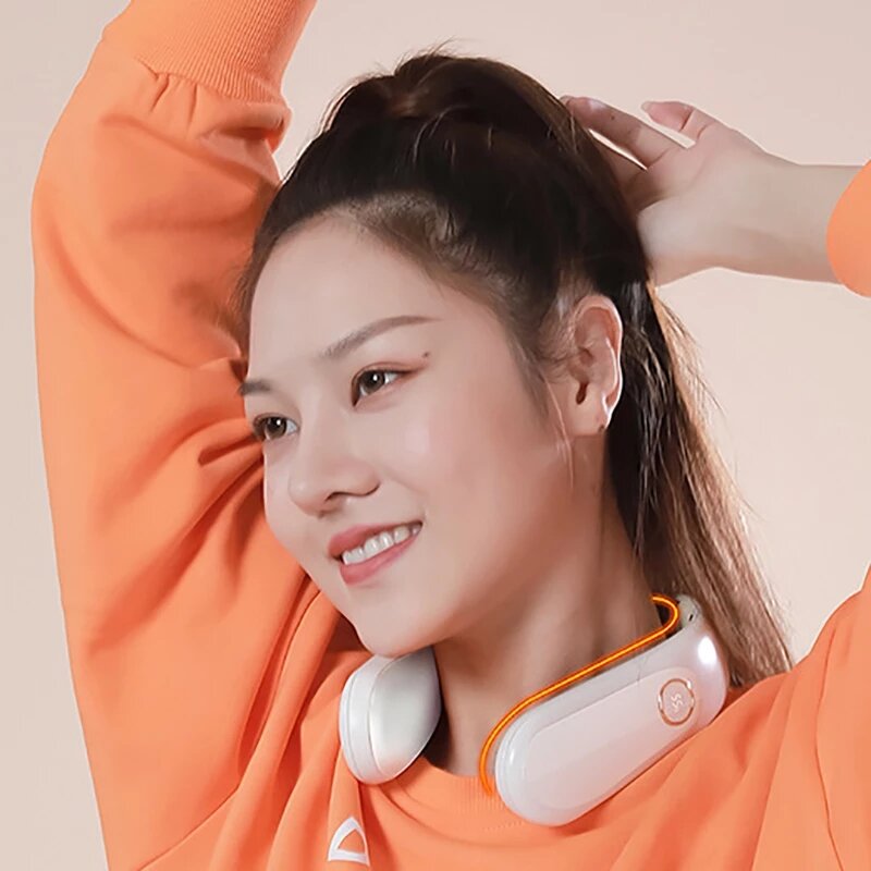 Winter Body Warmer LED Temperature Display Electric Heater USB Rechargeable 8000mAh Power Bank