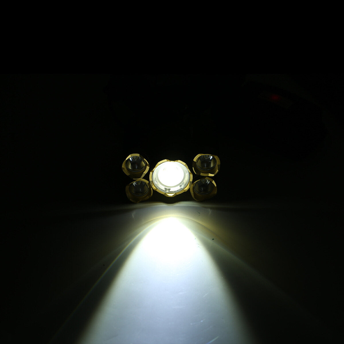 8000LM Cycling Headlamp LED Lamp Beads Super Bright Rechargeable Outdoor Cycling Climbing Headlamp