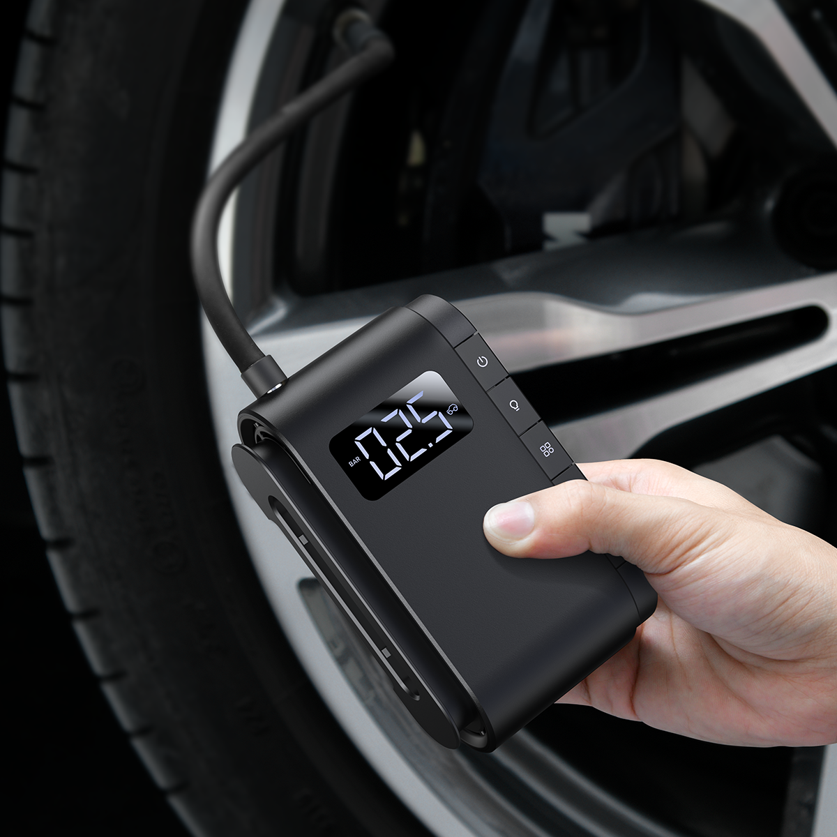 Car Tire Inflator Pump LED Display Portable Night Lighting Wireless Inflatable For Bicycle Motorcycle Car