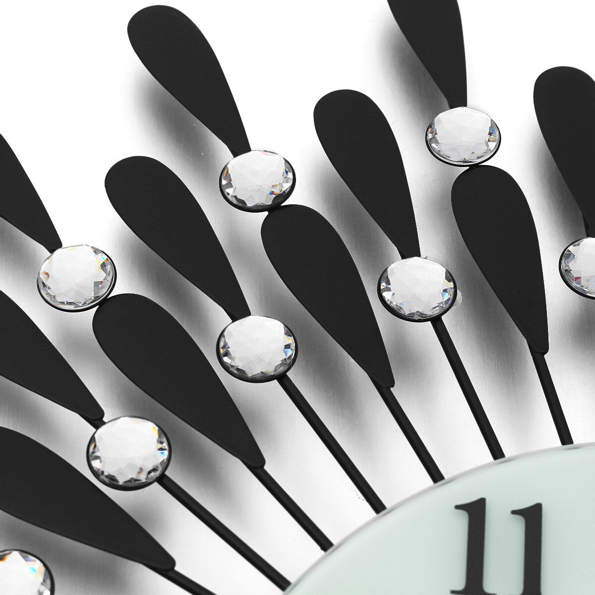 Nordic Minimalist Wall Clock Modern Atmospheric Quartz Clock for Living Room Decoration