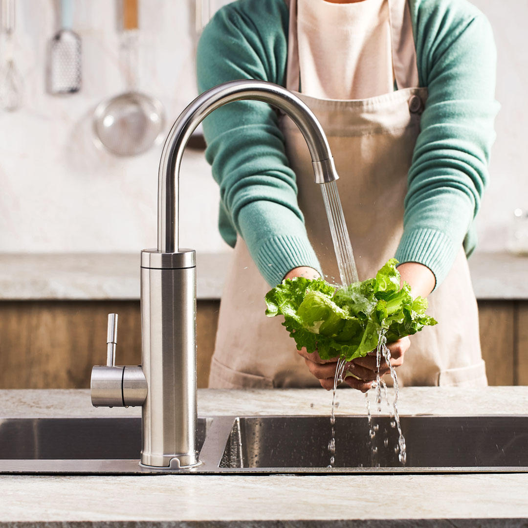 3000W/3400W Kitchen Sink Faucet Instant Water Heater 360 Rotation Hot Cold Mixer Tap Single Handle