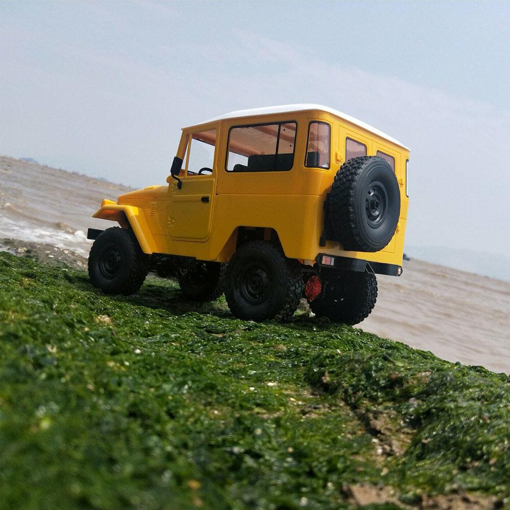 RTR 4WD 2.4G Truck Crawler Off Road RC Car 2CH Vehicle Models With Head Light Plastic