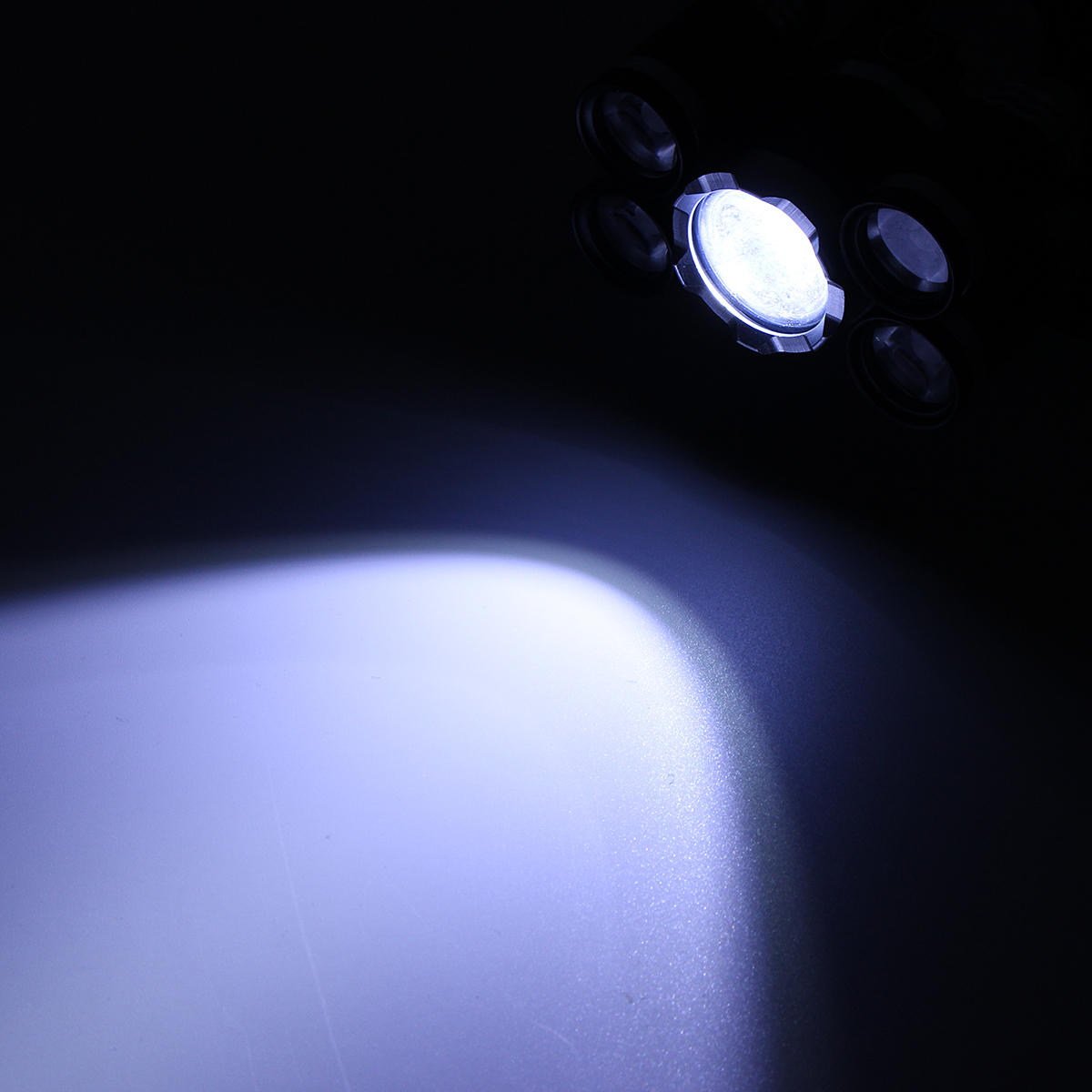 2500 Lumens Bicycle Headlamp 4 Switch Modes T6+ 4XPE White Light Mechanical Zoom