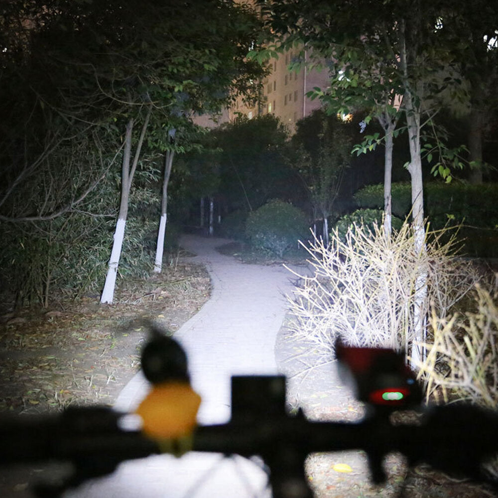 4-in-1 550LM Bike Headlight 4 Modes Bicycle Front Lights 130dB Horn 4-6.3inch Phone Holder Power Bank Outdoor Cycling