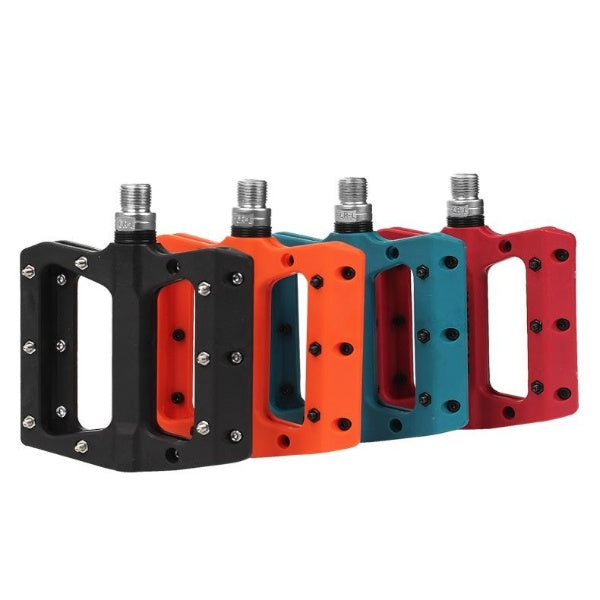 Mountain Bike Pedals Nylon Fiber Bearing Pedals Oudoor Cycling Antiskid Bike Pedals