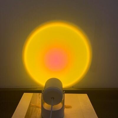 USB Sunset Projection Lamp Aesthetic Table Lamp Anti-glare LED Night Light Romantic Visual Experience Rainbow Projector