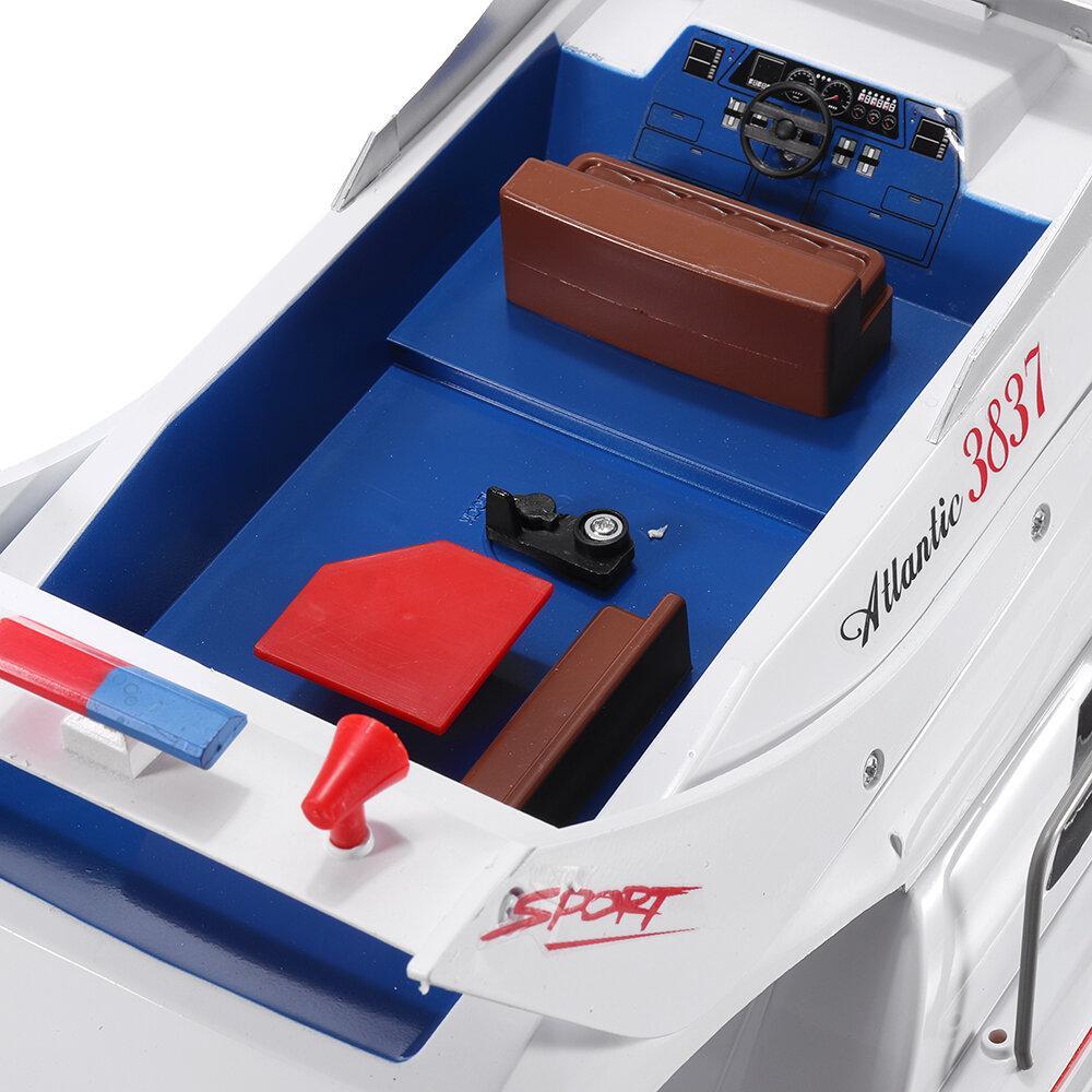 2.4G RC Boat Double Motors High Speed Racing Ship Model Toys
