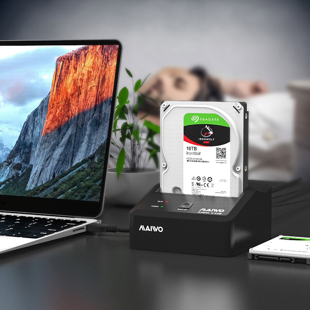 USB3.0 to SATA Docking Station Hard Drive Enclosure Base for 2.5/3.5" HDD SSD Hard Drive