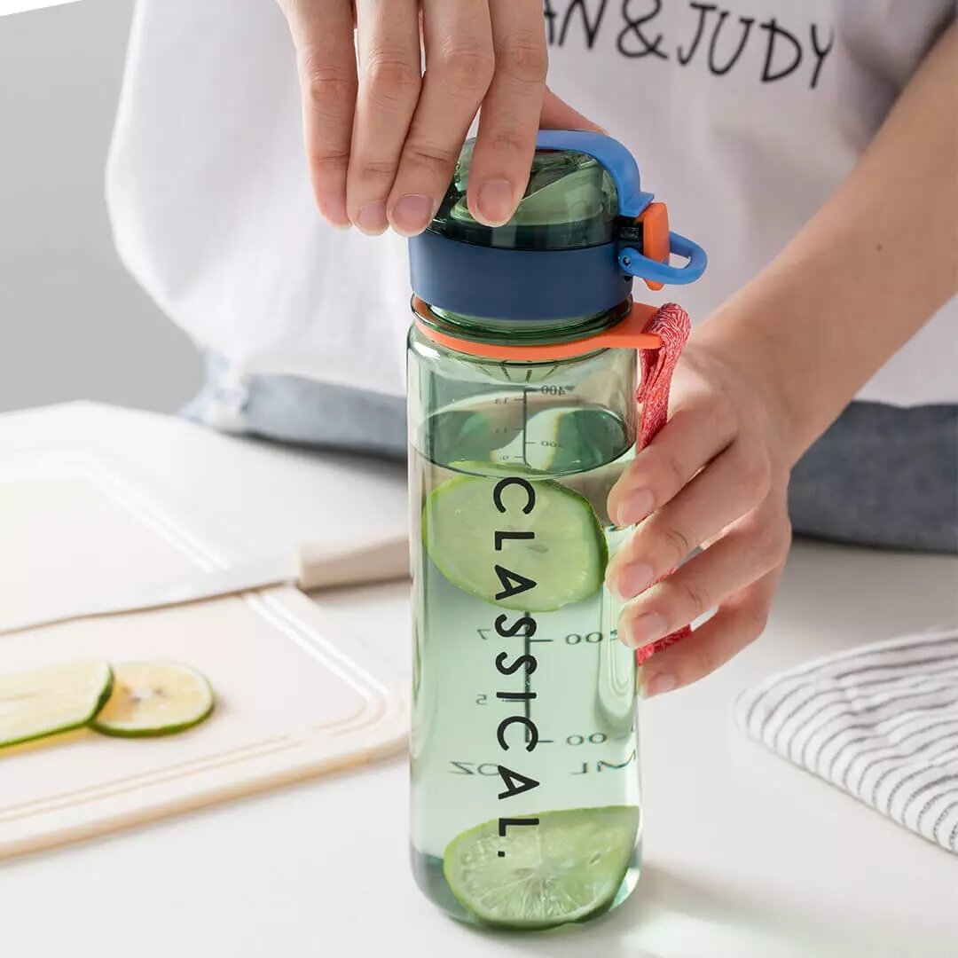 500ml BPA Free Water Bottle with Locking Flip-Flop Lid Leakproof Dustproof Cap Colorful Sport Water Bottle Camping Travel From