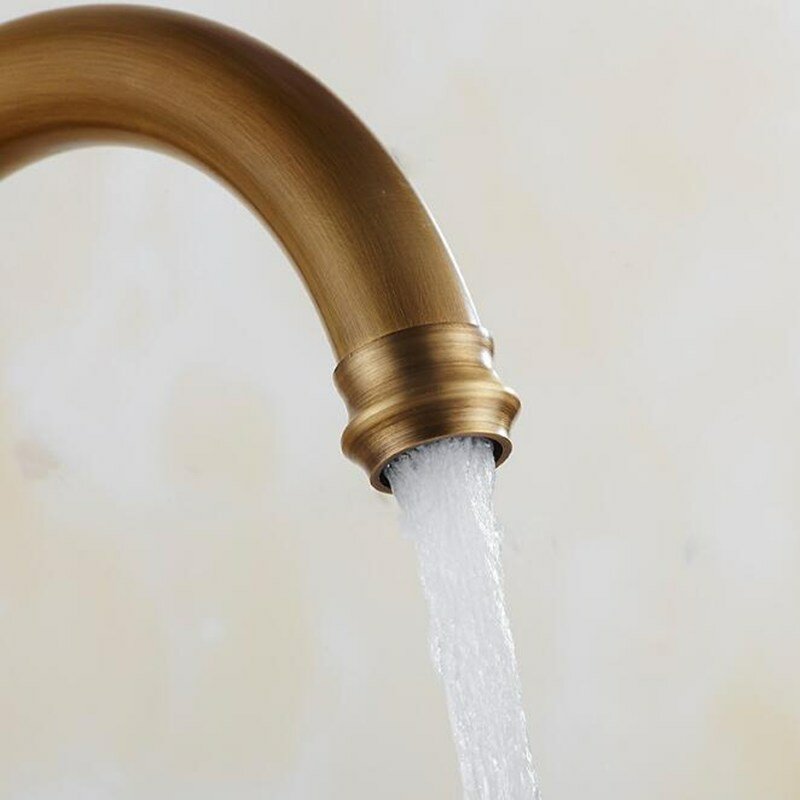 Retro Antique Brass Kitchen Sink Faucet Single Handle Rotation Spout Deck Cold and Hot Water Mixer Tap
