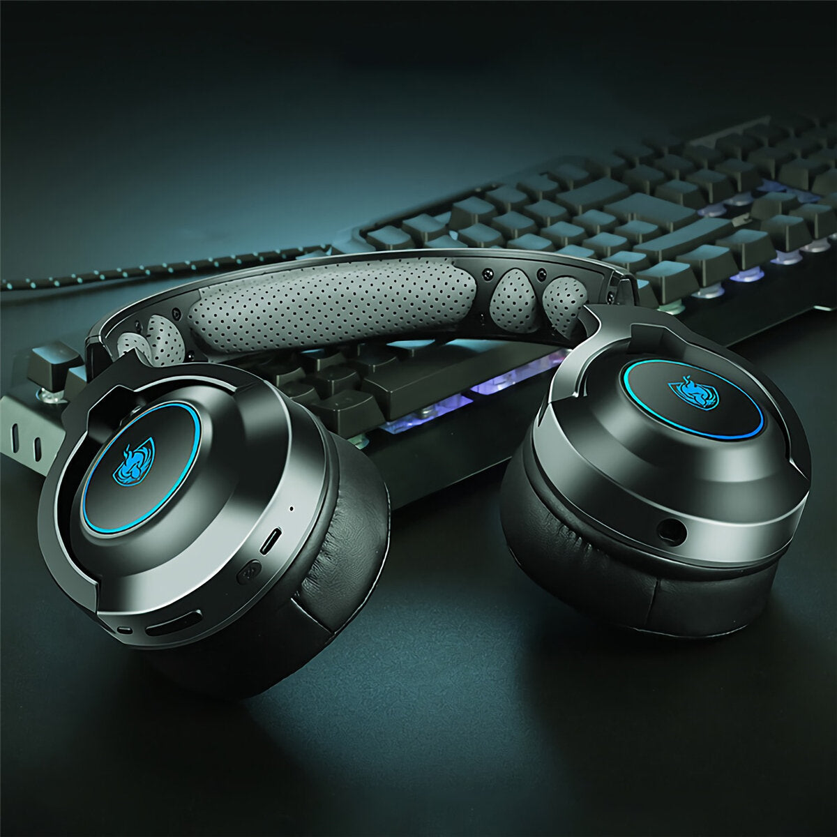 Gaming Headset 3.5mm Wired/Wireless Bluetooth5.0 40mm Driver LED Light Over-ear Headphone with Mic for Computer PC PS3/4
