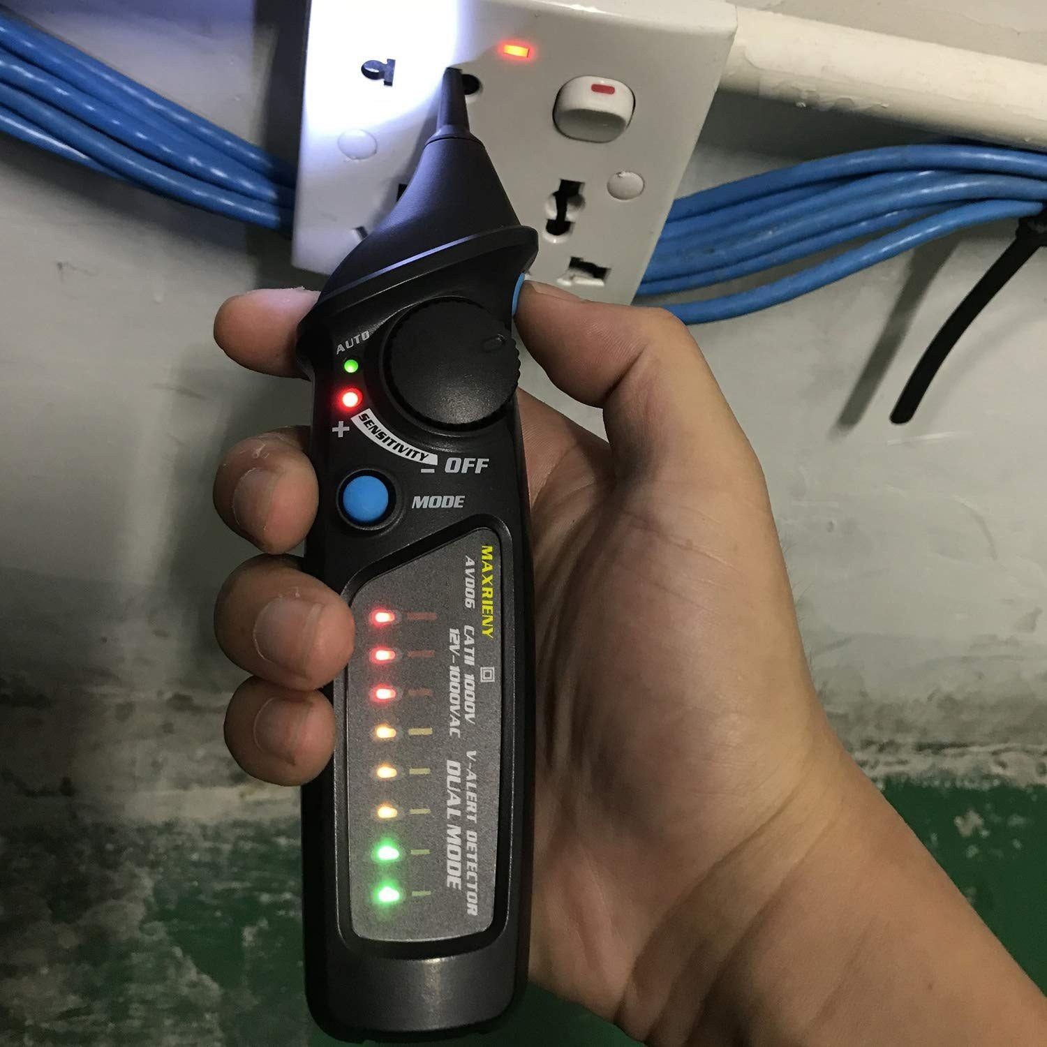 Dual Mode AC Voltage Detector Circuit Tester Non-contact with Flashlight Function