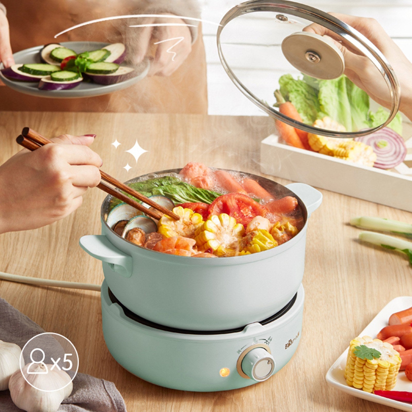 2.5L Electric Hot Pot 220V Electric Cooker Skillet Non-Stick Rapid Noodles Cooker with Lid