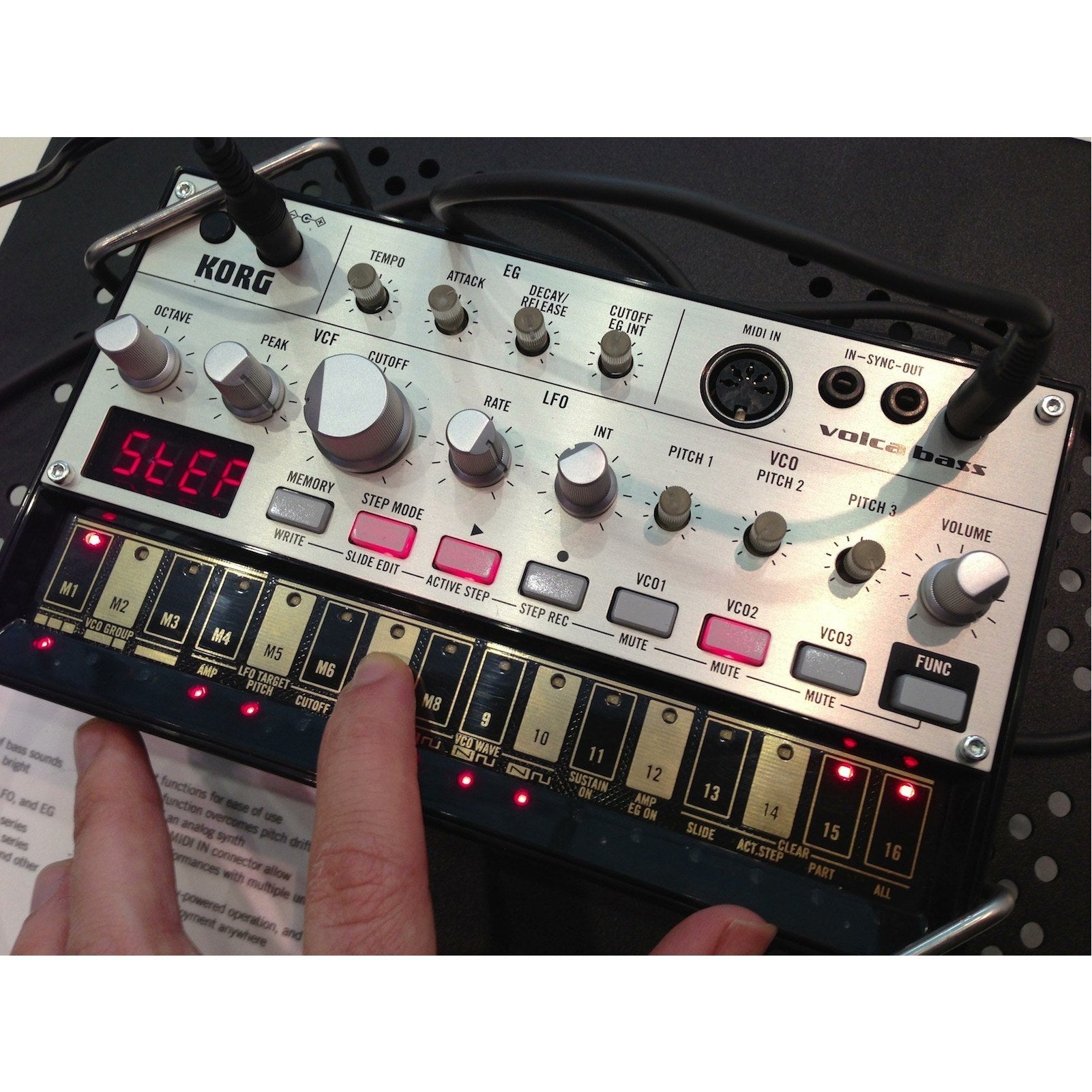 Analog Bass Machine 16 Keys Step Sequencer Touch Slide Active Self-tuning with MIDI In Sync Jack