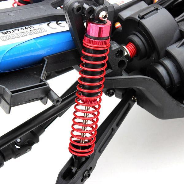 2.4G 4WD Desert Off Road Truck RC Car