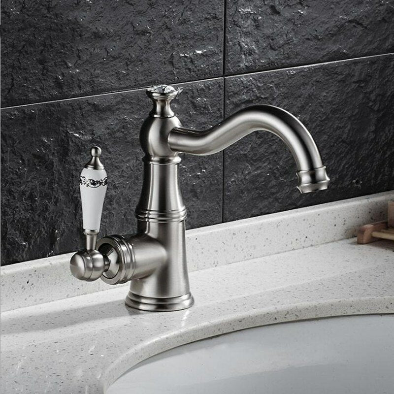 European Style Kitchen Sink Faucet Hot Cold Water Mixer Tap 360 Degree Swivel Good Valued Bathroom Modern