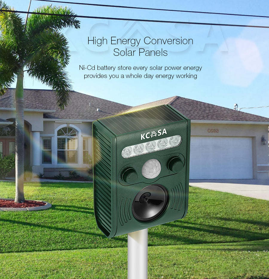 Garden Ultrasonic PIR Sensor Solar Animal Dispeller Strong Flashlight Dog Repeller