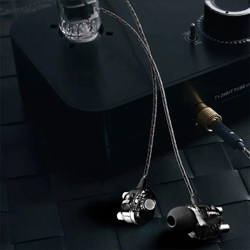 Dual Dynamic Driver Graphene Earphone 3.5mm Wired Control In-ear Heavy Bass Stereo Earbuds Headphone with Mic