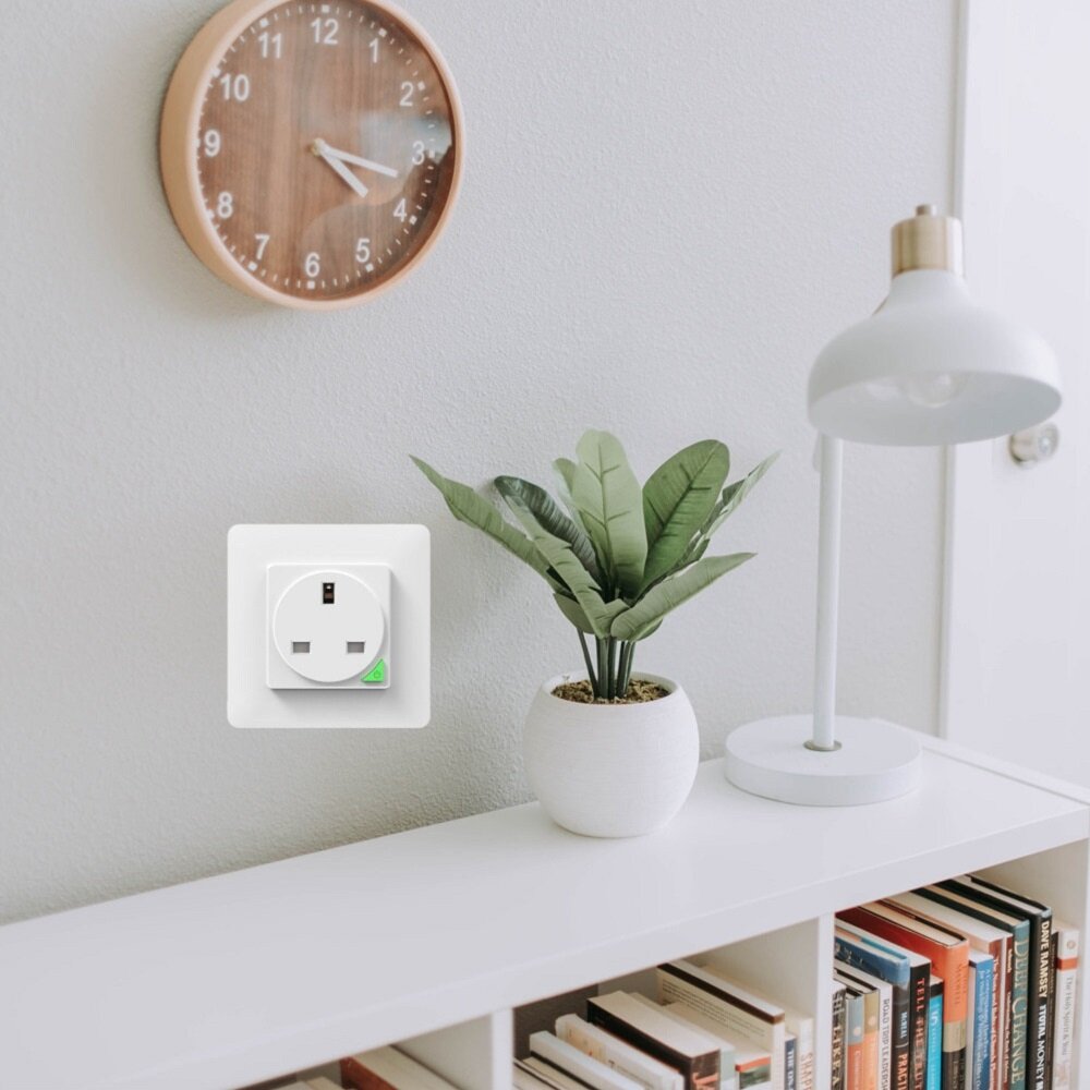 UK Plug Tuya Smart WiFi Wall Socket Switch Work with Google Alexa 110-240V