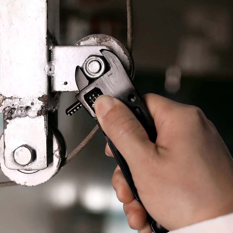 Wrench Knife 9 In 1 Multi functional Tools EDC WidgetStainless Steel Pliers Cutter Saw Screwdrivers Outdoor Camping Repairing