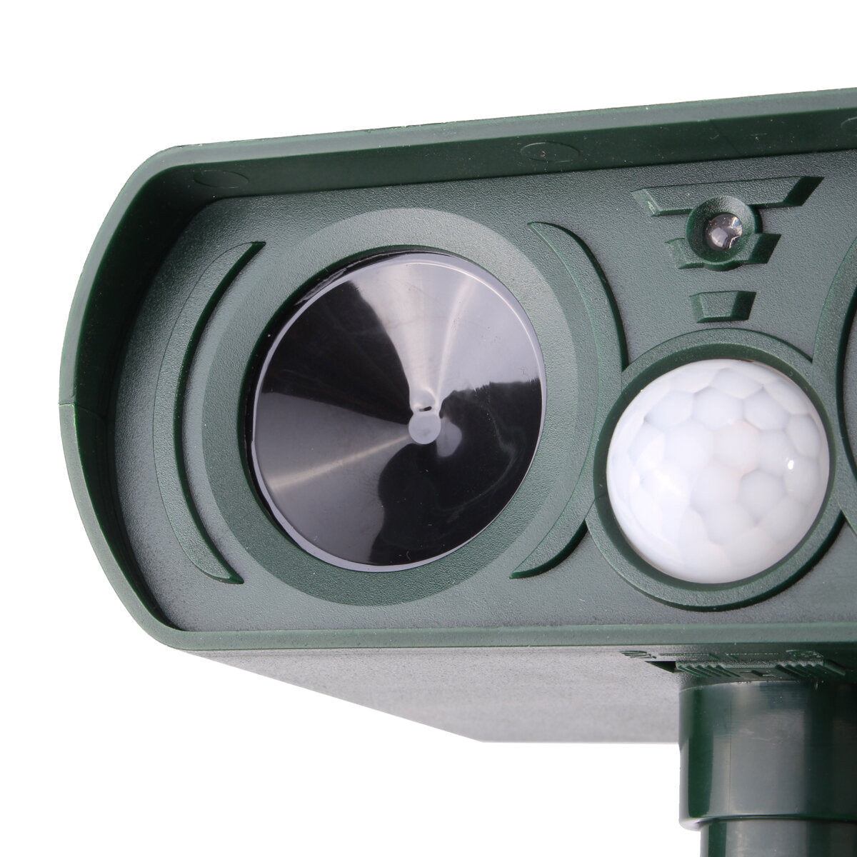 Ultrasonic Animal Repellent PIR Sensor Animal Frighter Bird Snake Wild Boar Frighter 110 Detection Angle 8M Effective Distance with LED lights