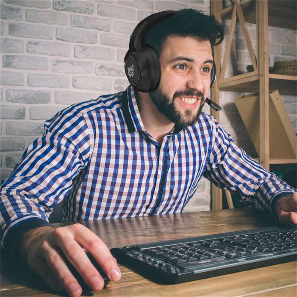 Gaming Headset Stereo Headset USB 3.5mm Over-head Headphone Noise Canceling Comfortable LED Lights Earphones With Adjustable Mic